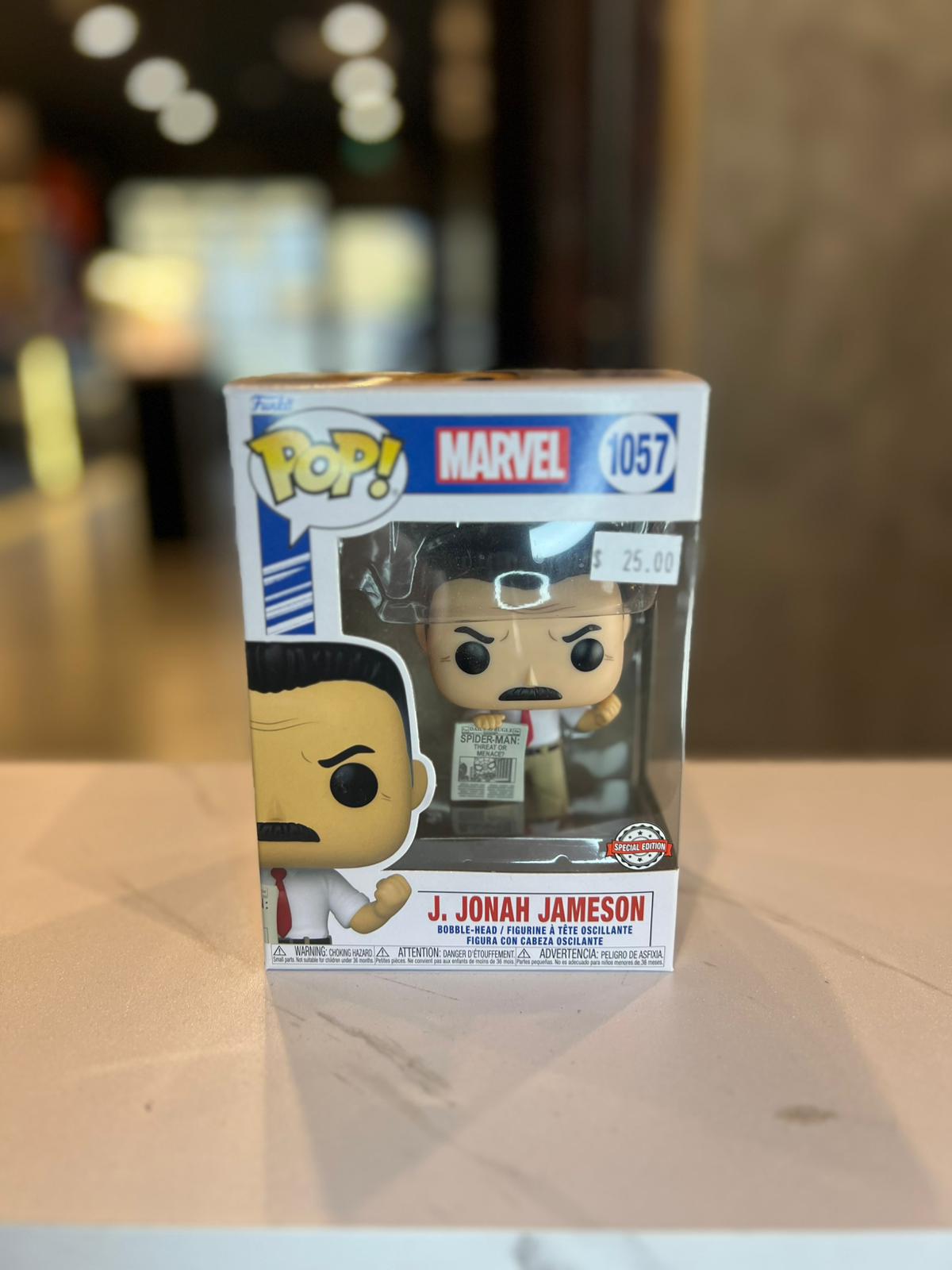 Funko Pop! Marvel J. Jonah Jameson Special Edition #1057 - Spider-Man!
