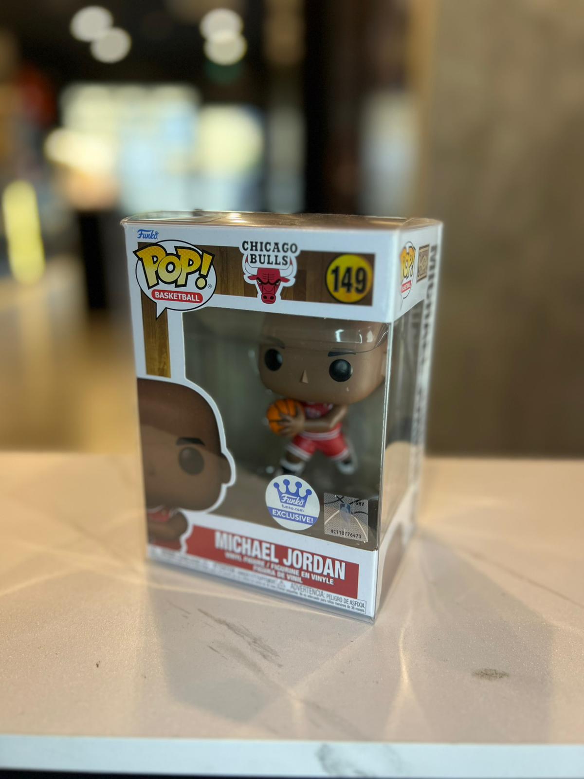 Funko pop vinyl basketball michael jordan funko shop exclusive 149