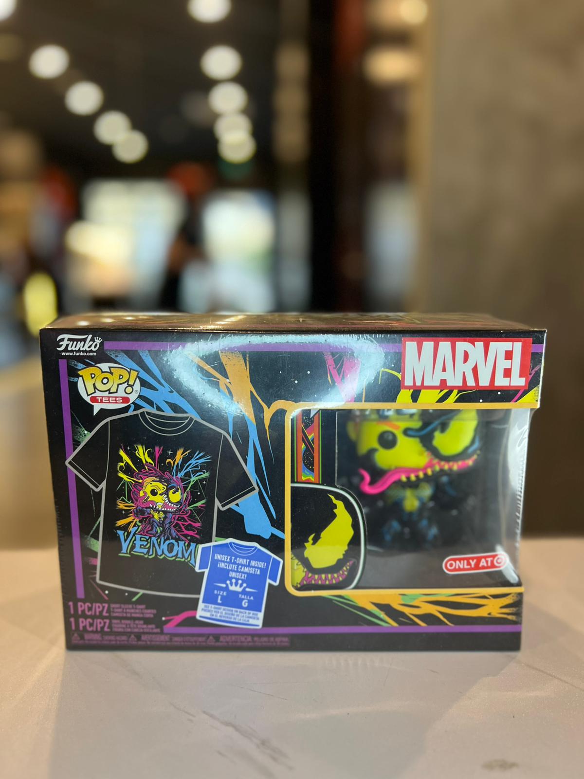 Funko Pop Tees Marvel Venom T Shirt Size Large Blacklight